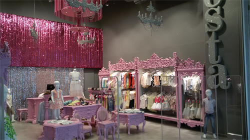 Inside the store ( نمای داخلی فروشگاه )  iran complex & world best shopping mall