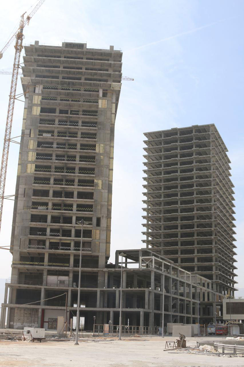 A view of office towers ( نمایی از برج های اداری )  citycenter & isfahan shopping mall