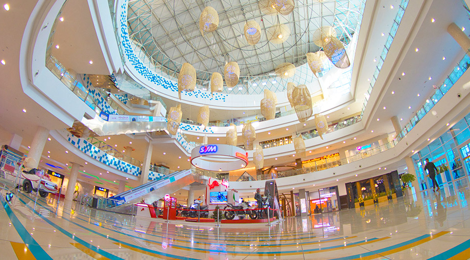 The largest shopping mall in Iran